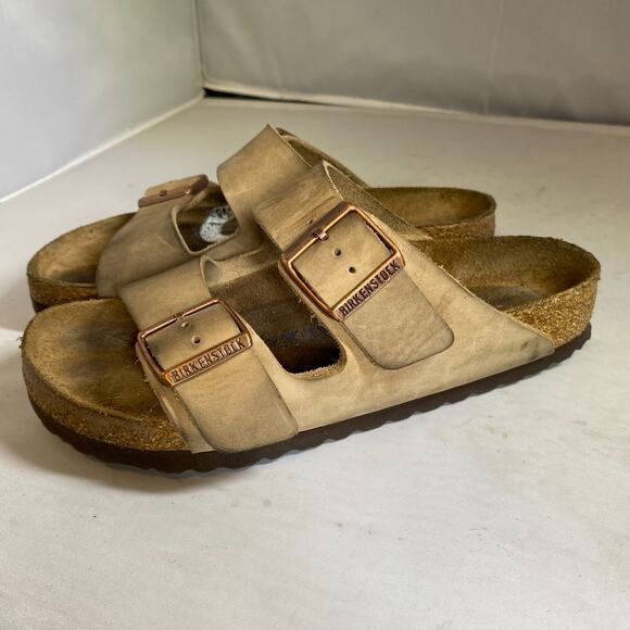 Birkenstock Womens Arizona Sandal Taupe Suede Beige Brown Slip on Buckle Size 37 - Picture 1 of 6